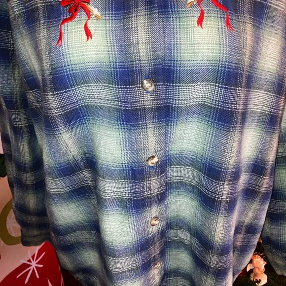 Vintage plaid Christmas shirt, blue button-down birds embroidery, Holiday medium - Picture 5 of 6